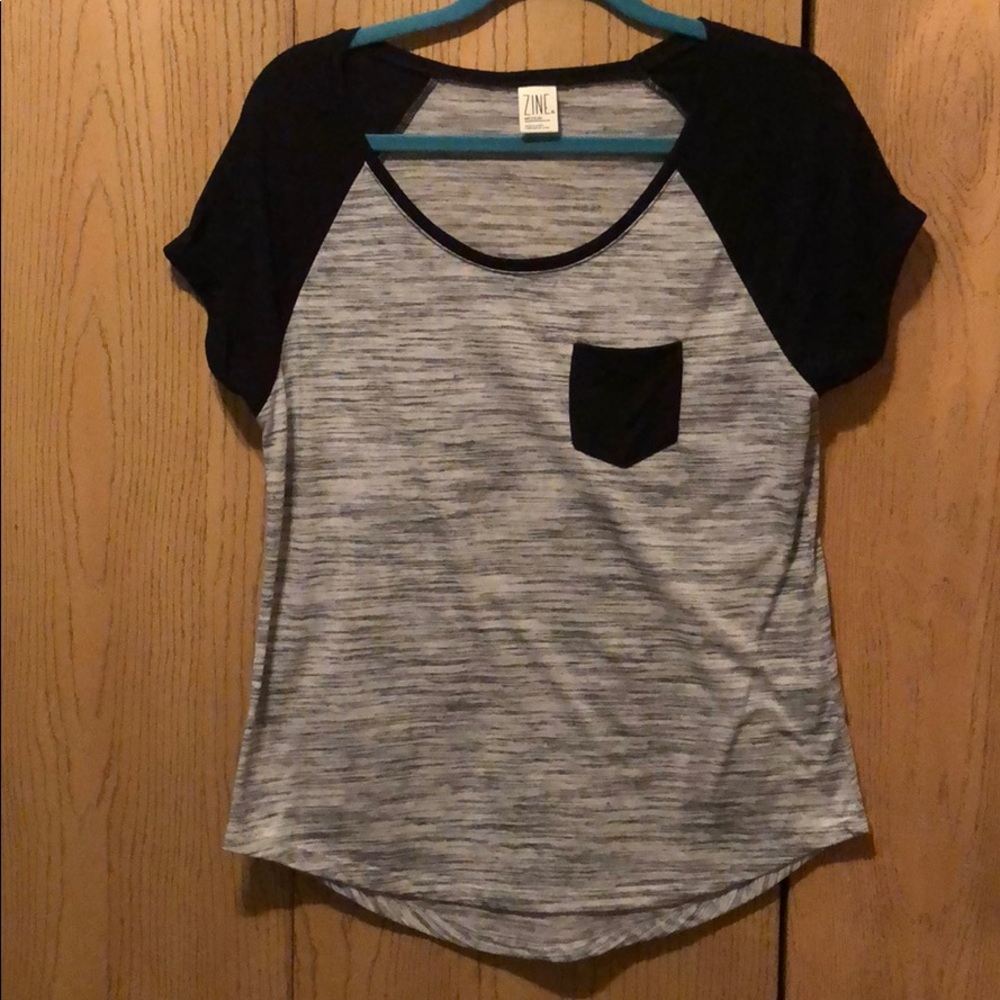 Heather Grey & Black Tee w/ Pocket